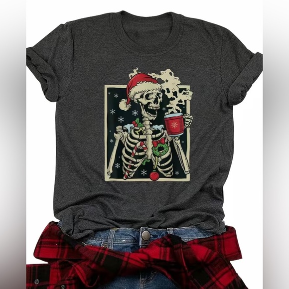 Gray Christmas graphic T-Shirt - Picture 1 of 2